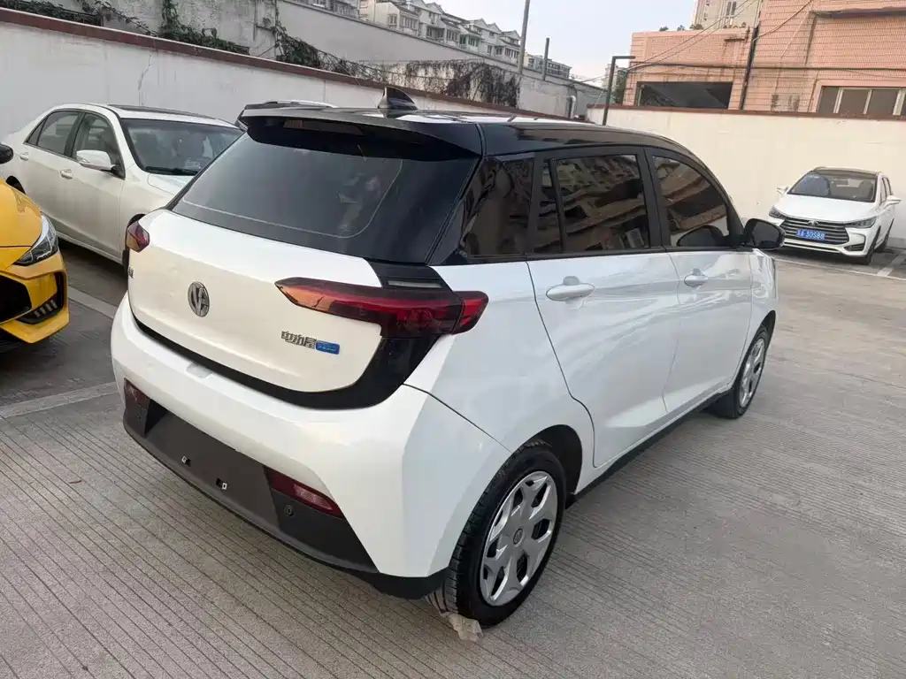 Dongfeng EV YOUNG Guang Xiaoxin — миниатюра 9