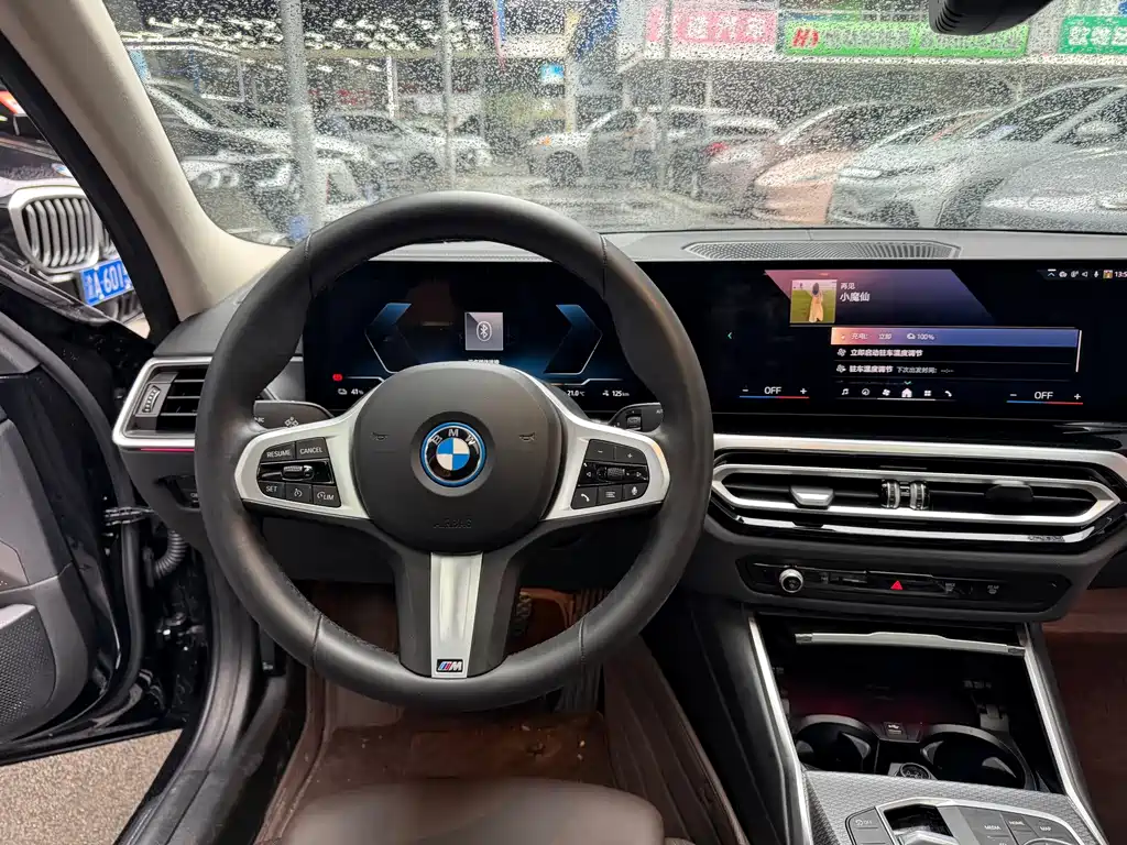 BMW i3 — миниатюра 14