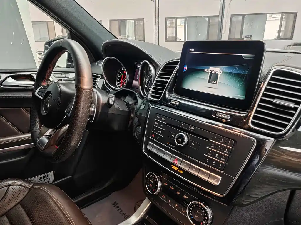 Mercedes-Benz GLS AMG — миниатюра 8