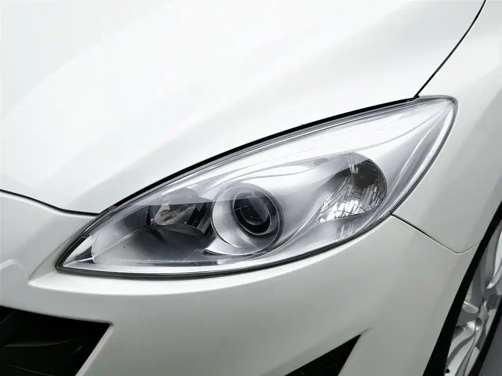 Mazda 5 2013 2.0L AT Luxury