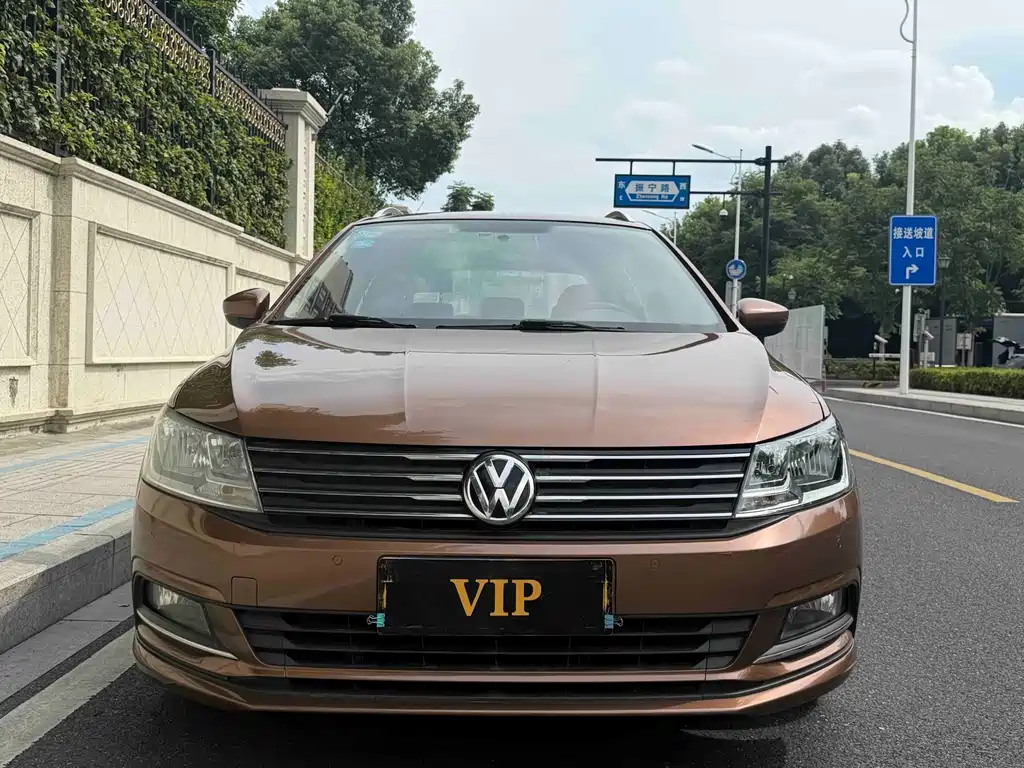 Volkswagen Gran Lavida 230TSI DSG Comfort Edition, фото 2
