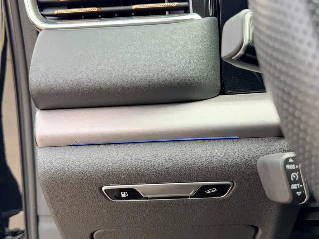 Hongqi Hongqi HS7 PHEV — миниатюра 19