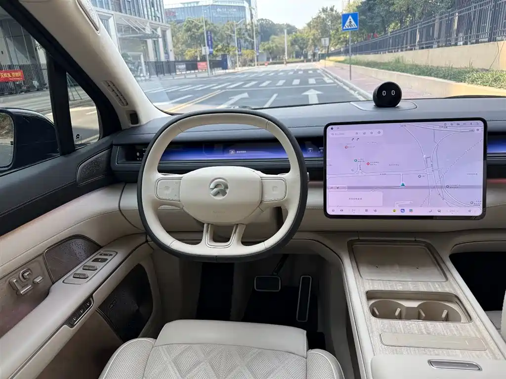 NIO NIO ES8