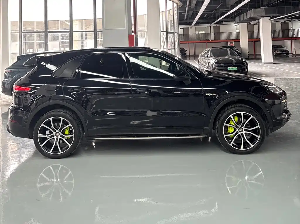 Porsche Cayenne Hybrid — миниатюра 3