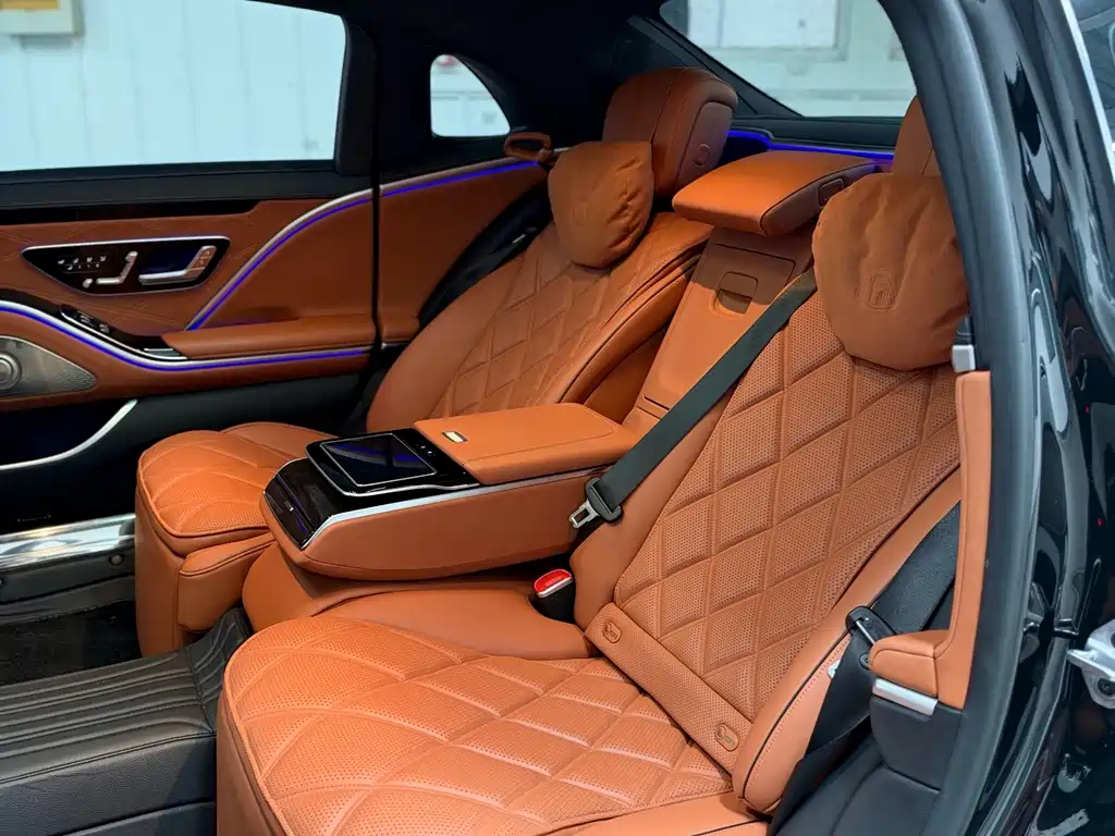Mercedes-Benz S-Class — миниатюра 17
