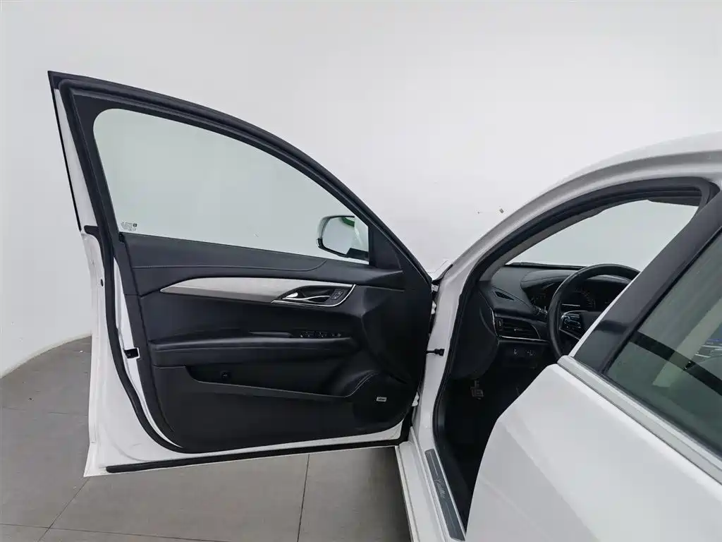 Cadillac ATS-L 2017 28T