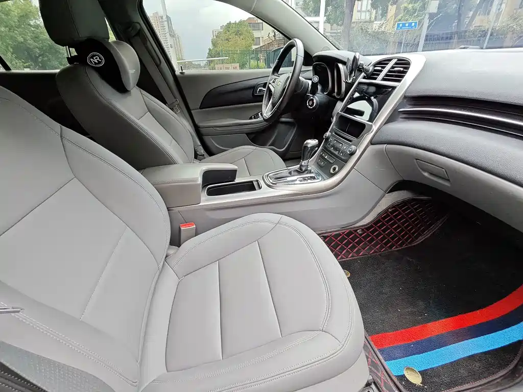 Chevrolet Malibu — миниатюра 9