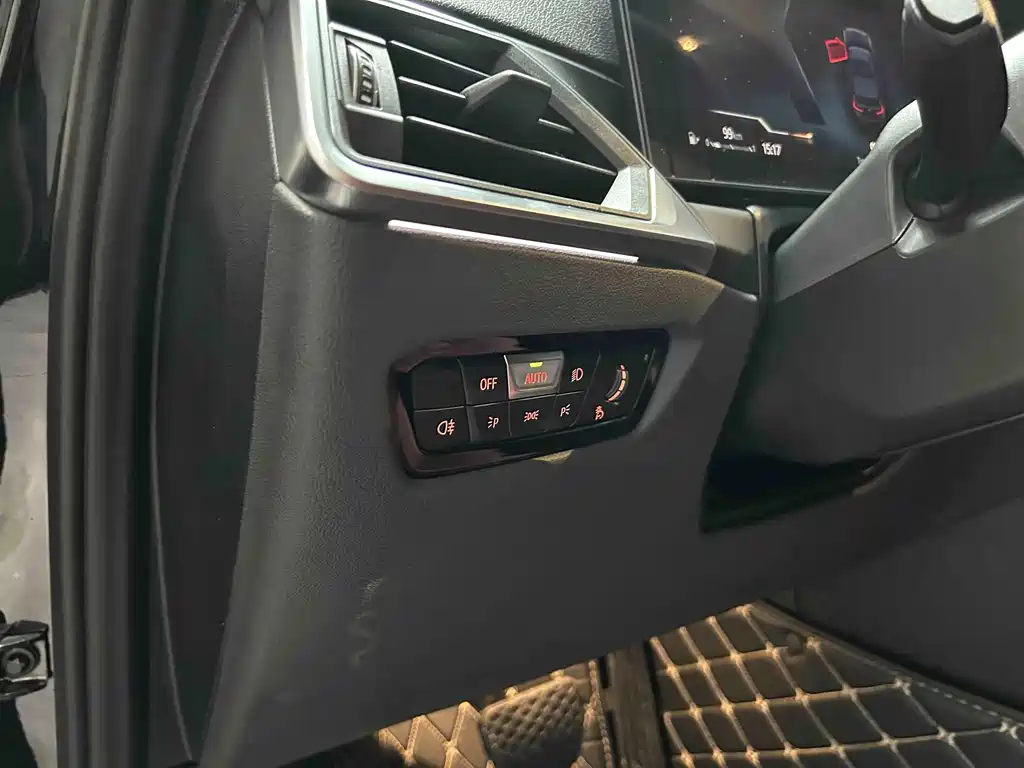 BMW 3 Series — миниатюра 21