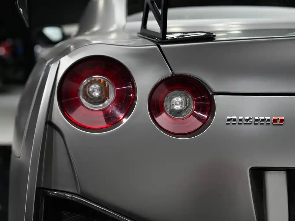 Nissan GT-R — миниатюра 36