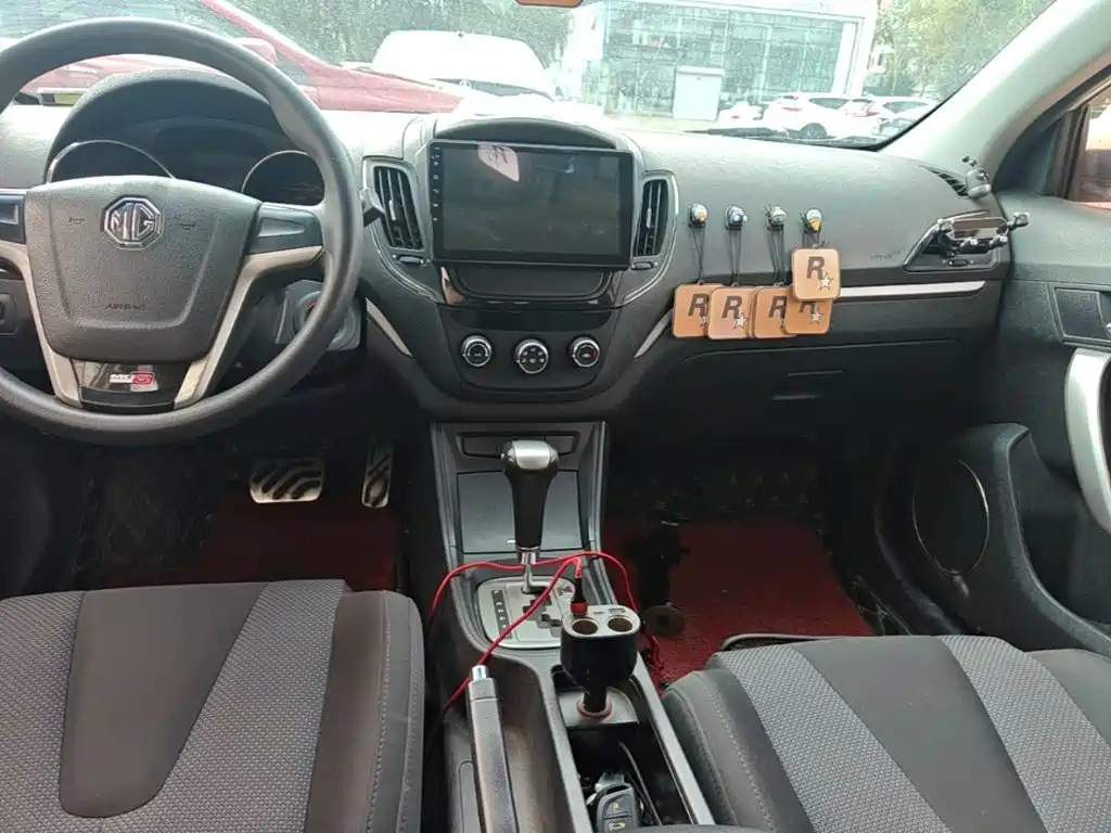 MG MG5 — миниатюра 12