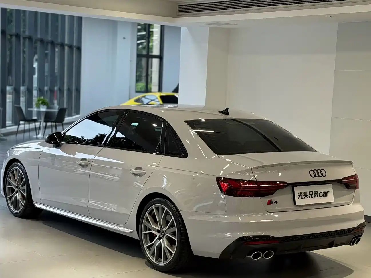 Audi S4