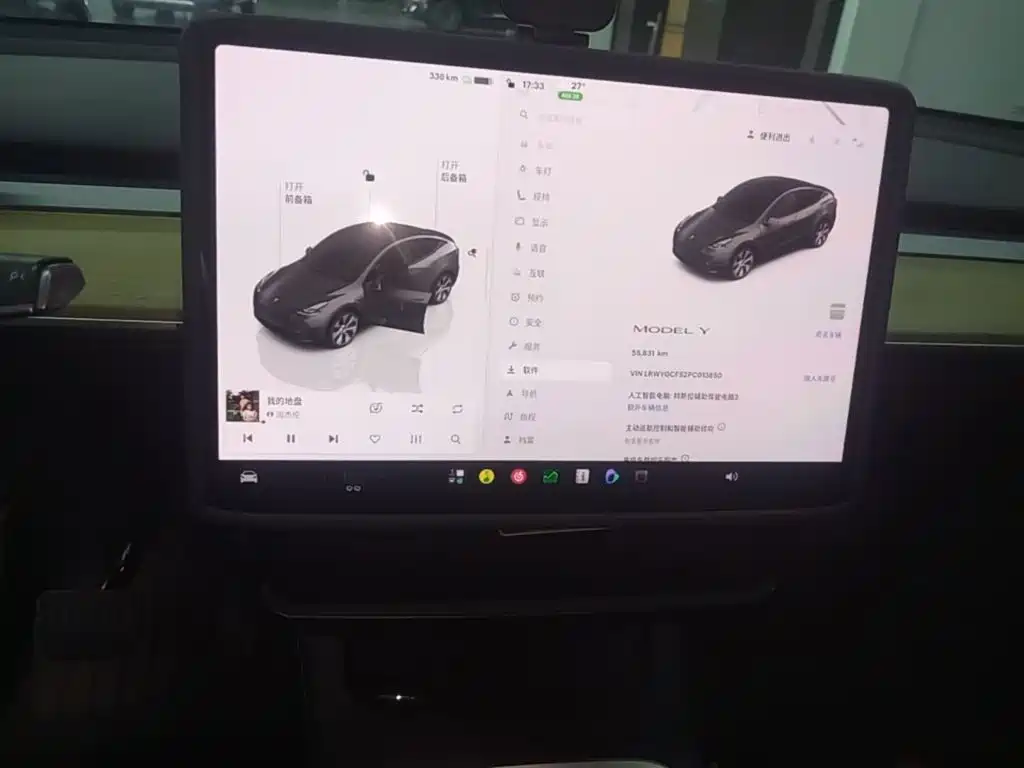Tesla Model Y — миниатюра 13