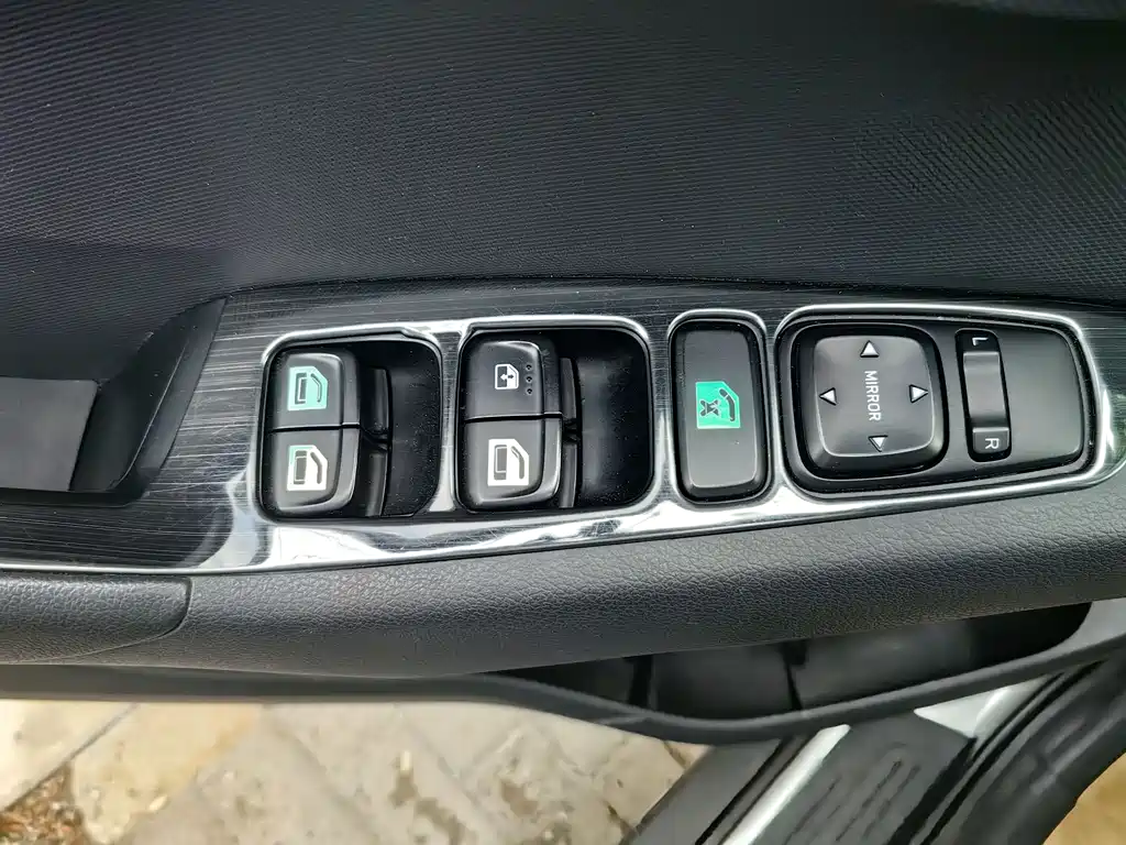 Hyundai ix35 2.0L Auto 2WD GL Comfort Edition, фото 12
