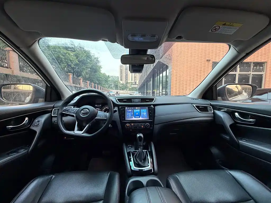 Nissan Qashqai — миниатюра 10