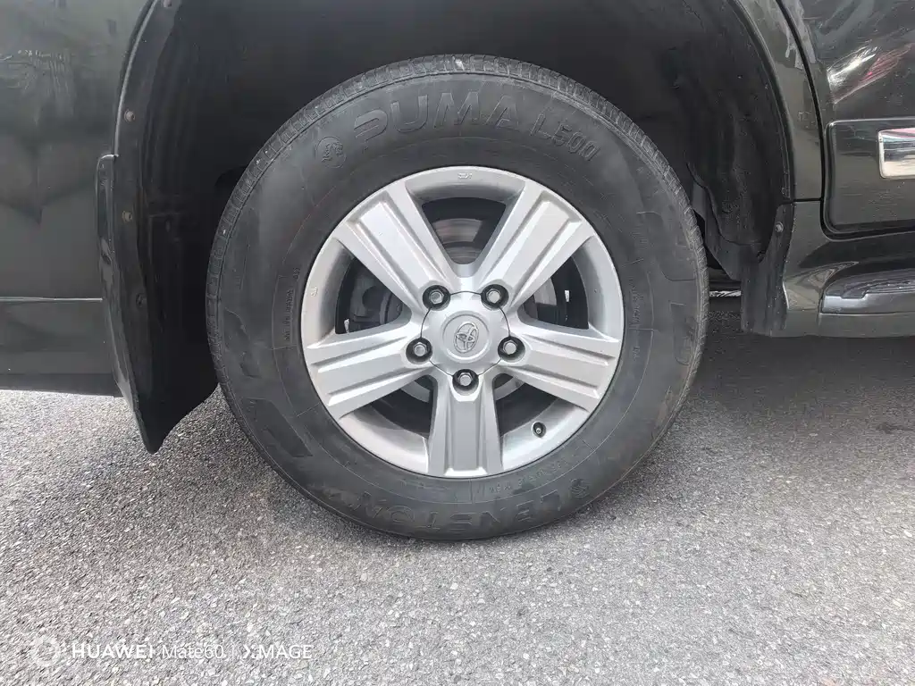 Toyota Land Cruiser — миниатюра 3