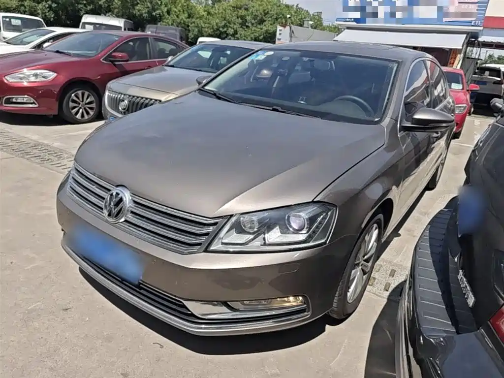 Volkswagen Magotan 2016