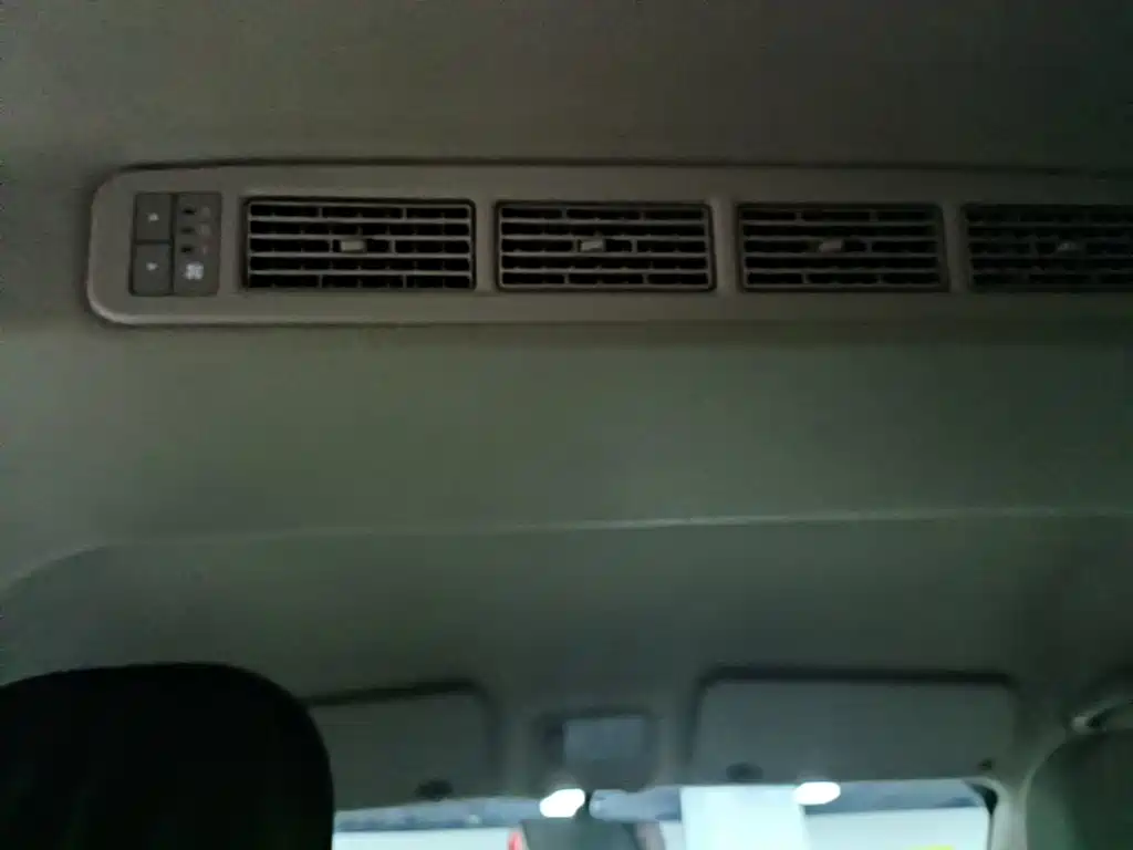 Wuling Rongguang S — миниатюра 18