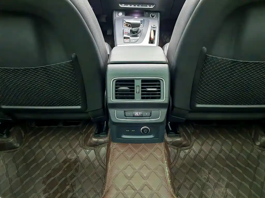 Audi Q5L — миниатюра 13