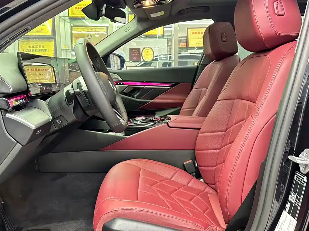 BMW 5 Series — миниатюра 7