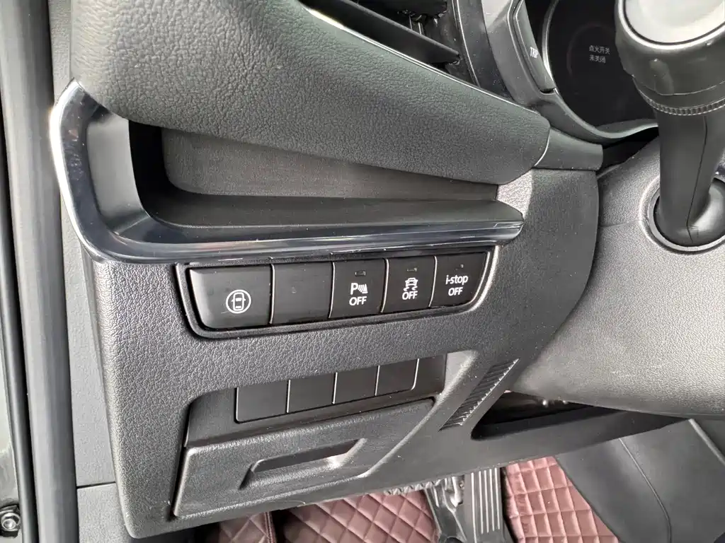 Mazda 3 Axela — миниатюра 9