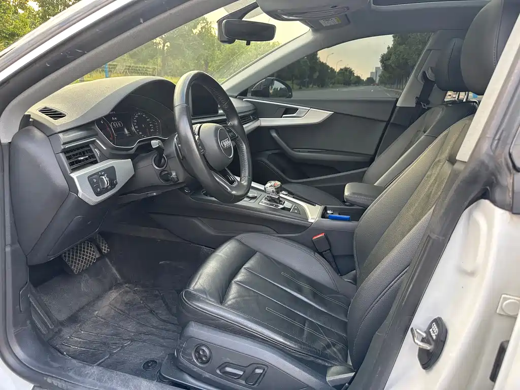 Audi A5 (Import) — миниатюра 10