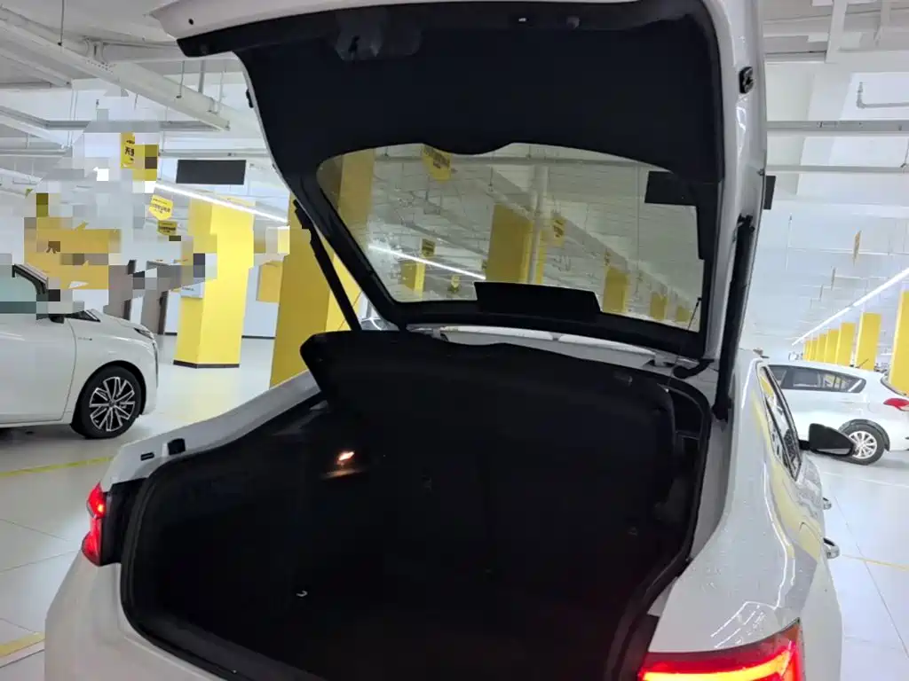 Skoda Superb — миниатюра 19