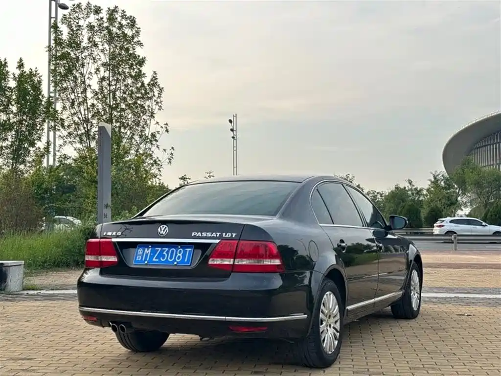 Volkswagen Passat 2011 1.8T AT Premium