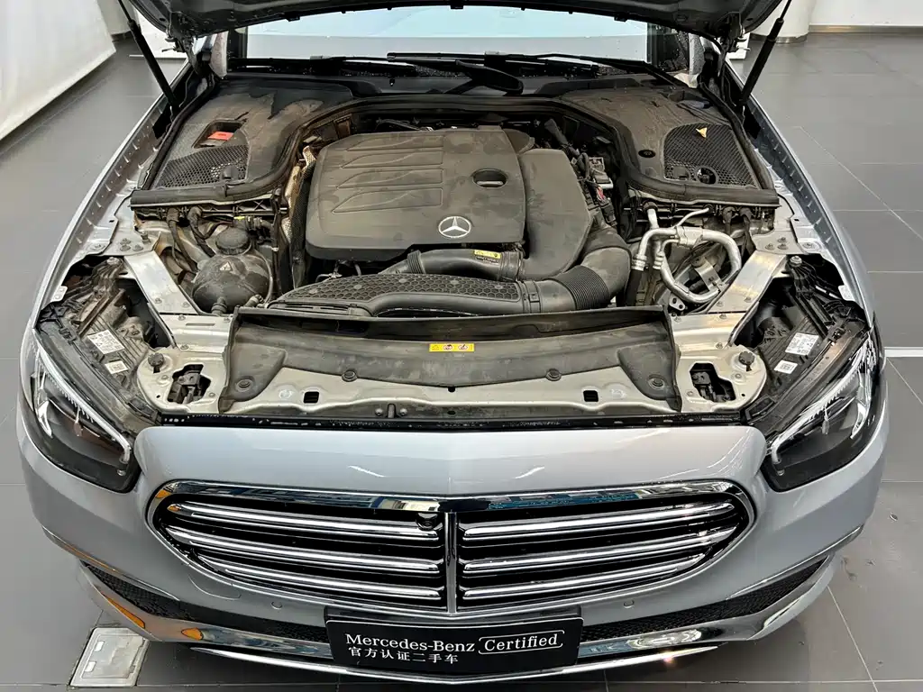 Mercedes-Benz E-Class — миниатюра 19