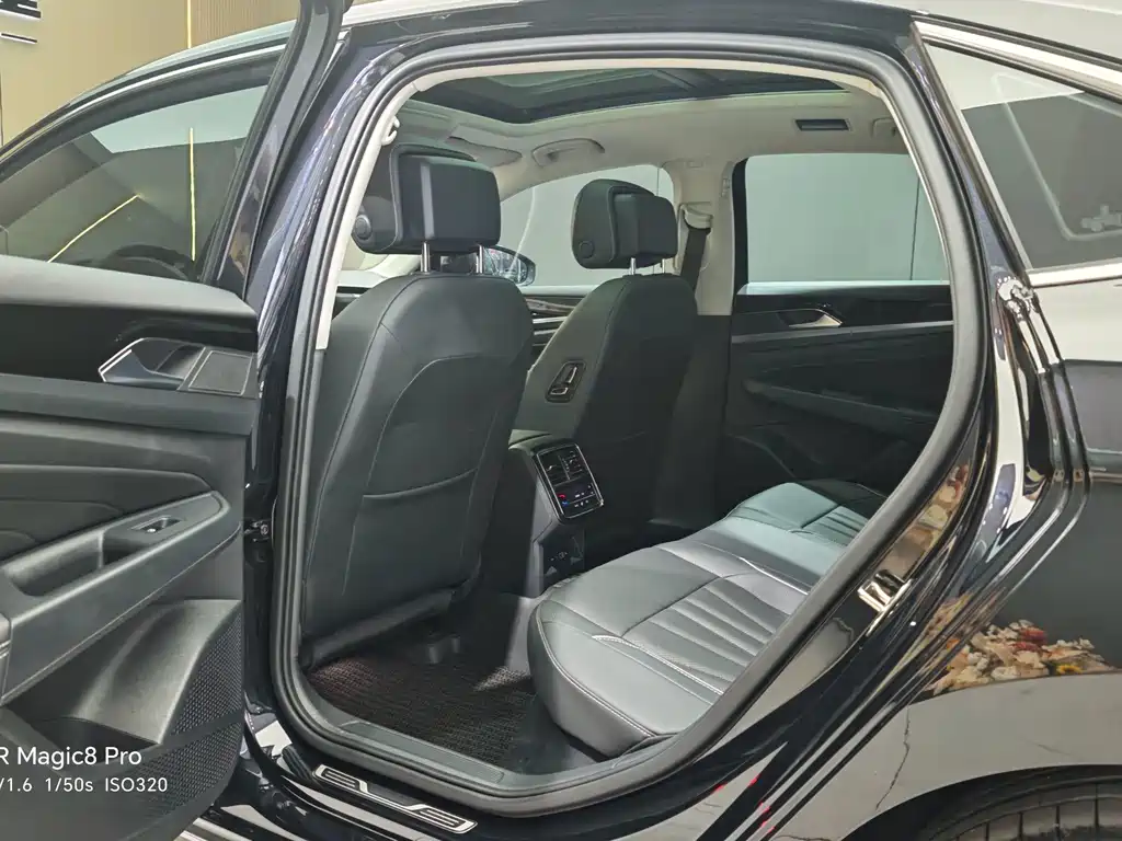 Volkswagen Passat — миниатюра 4