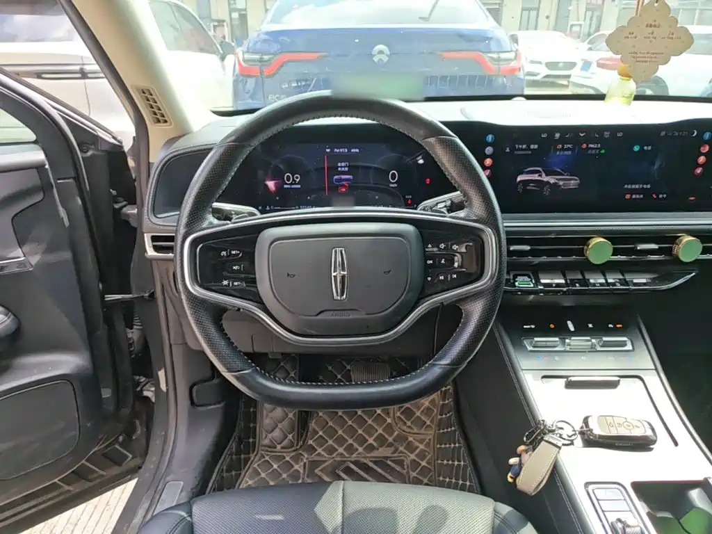 Lincoln Corsair — миниатюра 11