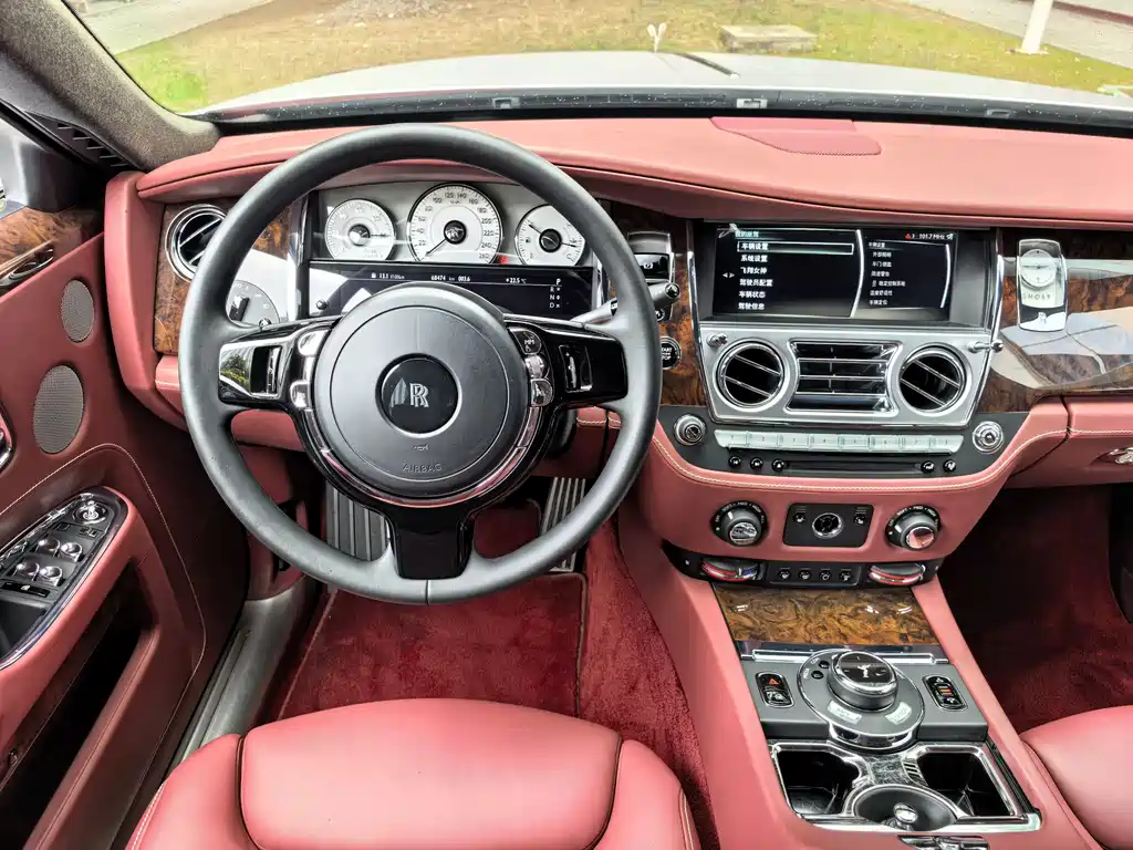 Rolls-Royce Ghost — миниатюра 14