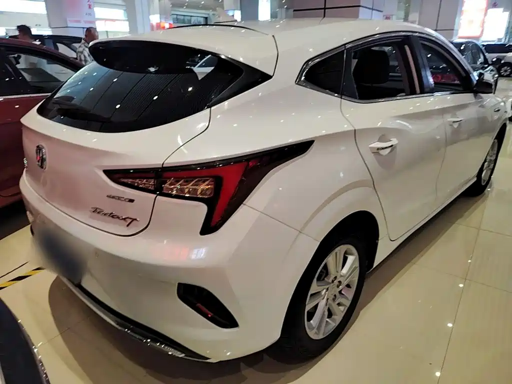 Changan Eado XT — миниатюра 7