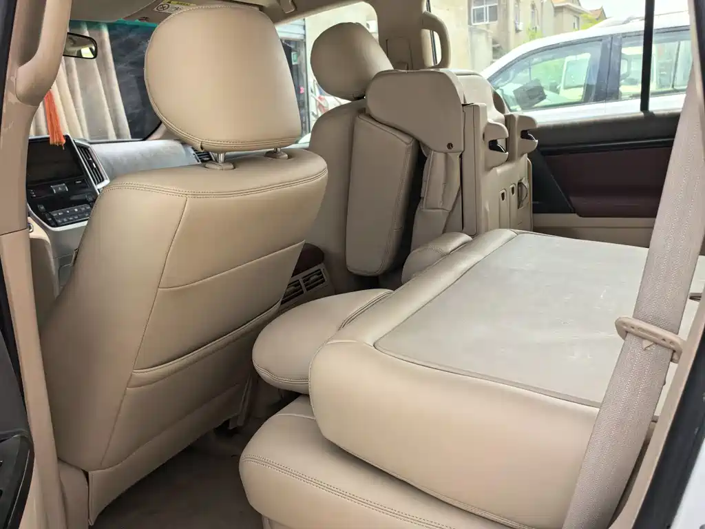 Toyota Land Cruiser 2016 4.0L AT