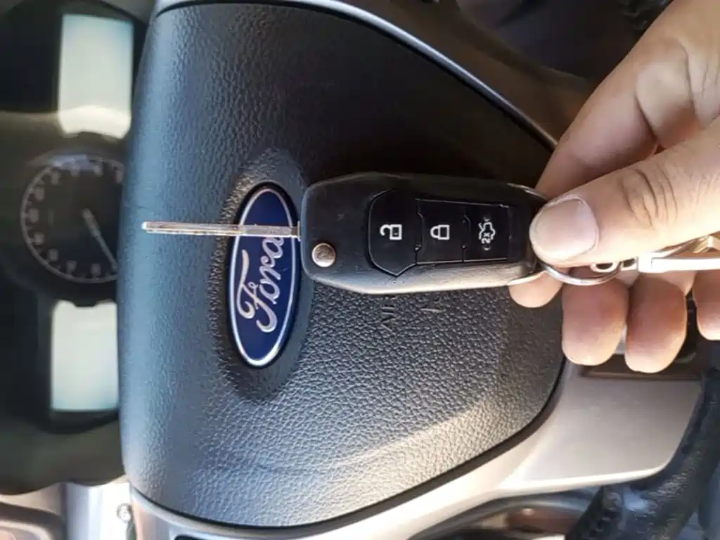 Ford Everest — миниатюра 9