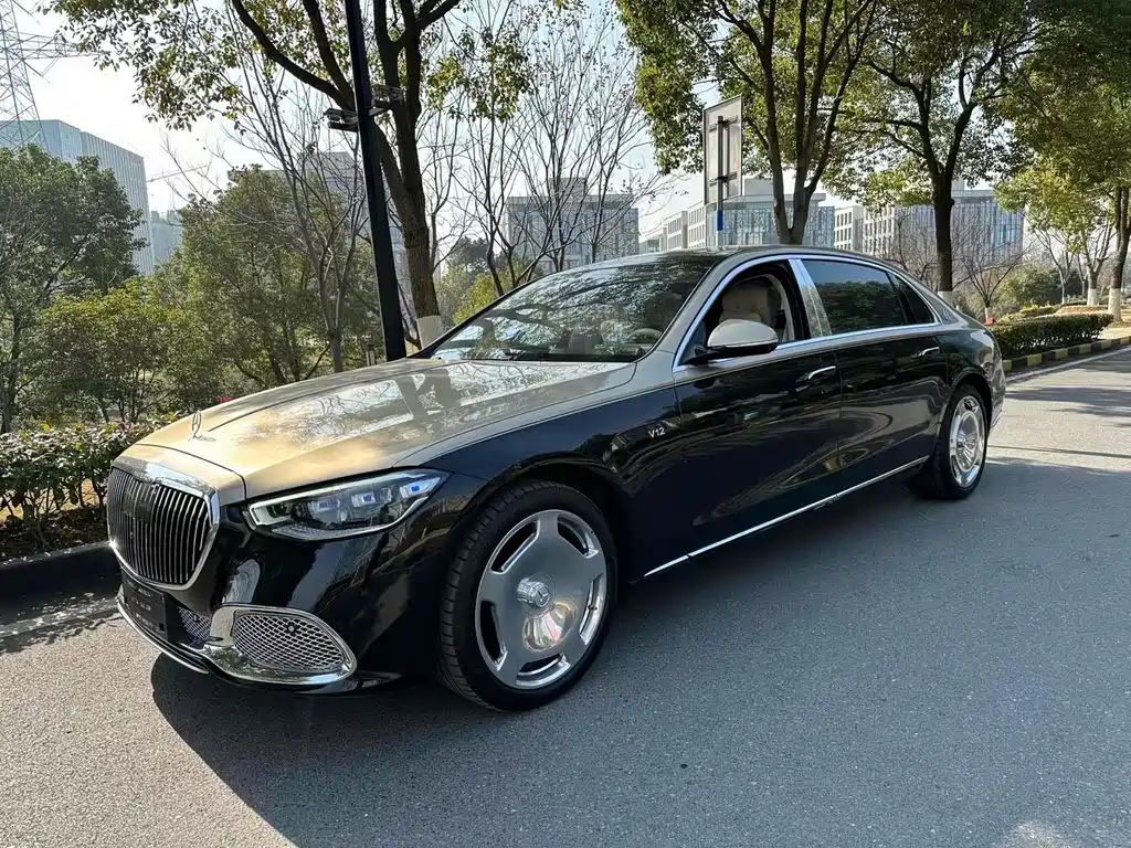 Mercedes-Benz S-Class 0