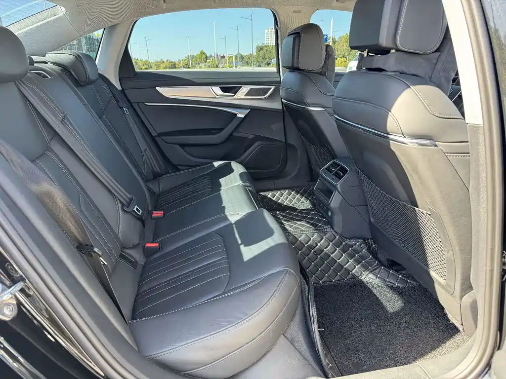 Audi A6L — миниатюра 7