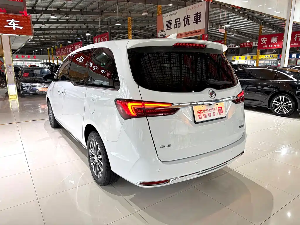 Buick GL8 2023 Luxury