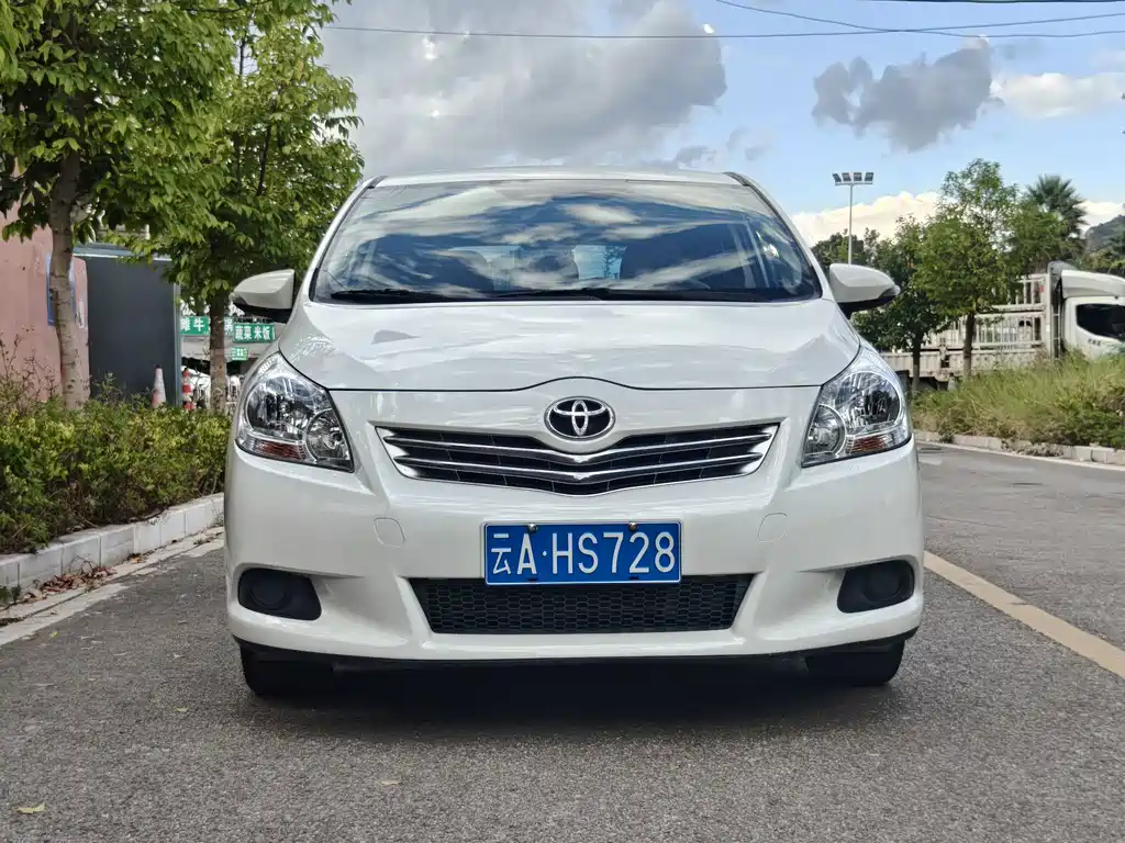 Toyota Verso — миниатюра 2