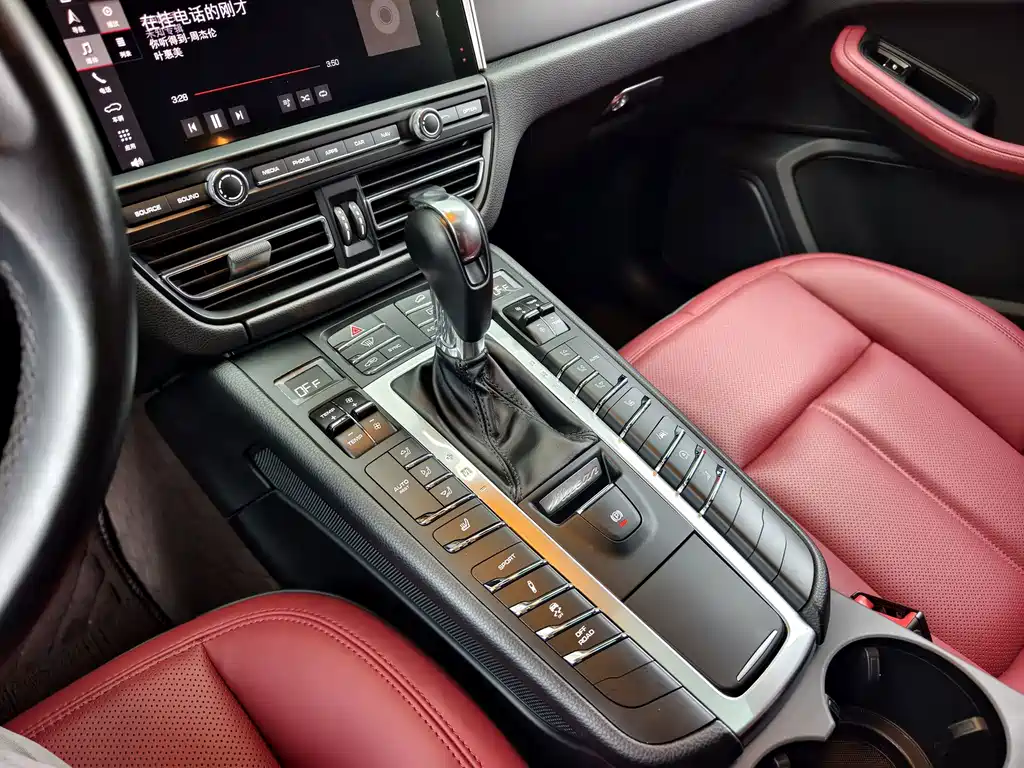 Porsche Macan — миниатюра 18