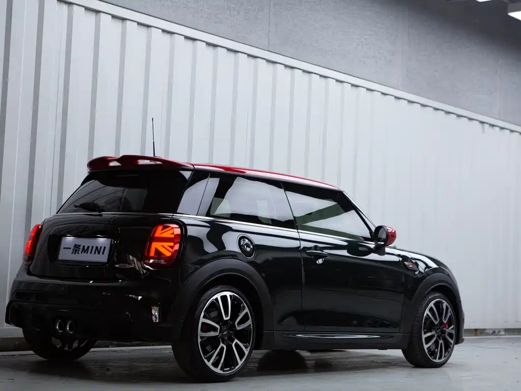 MINI JCW