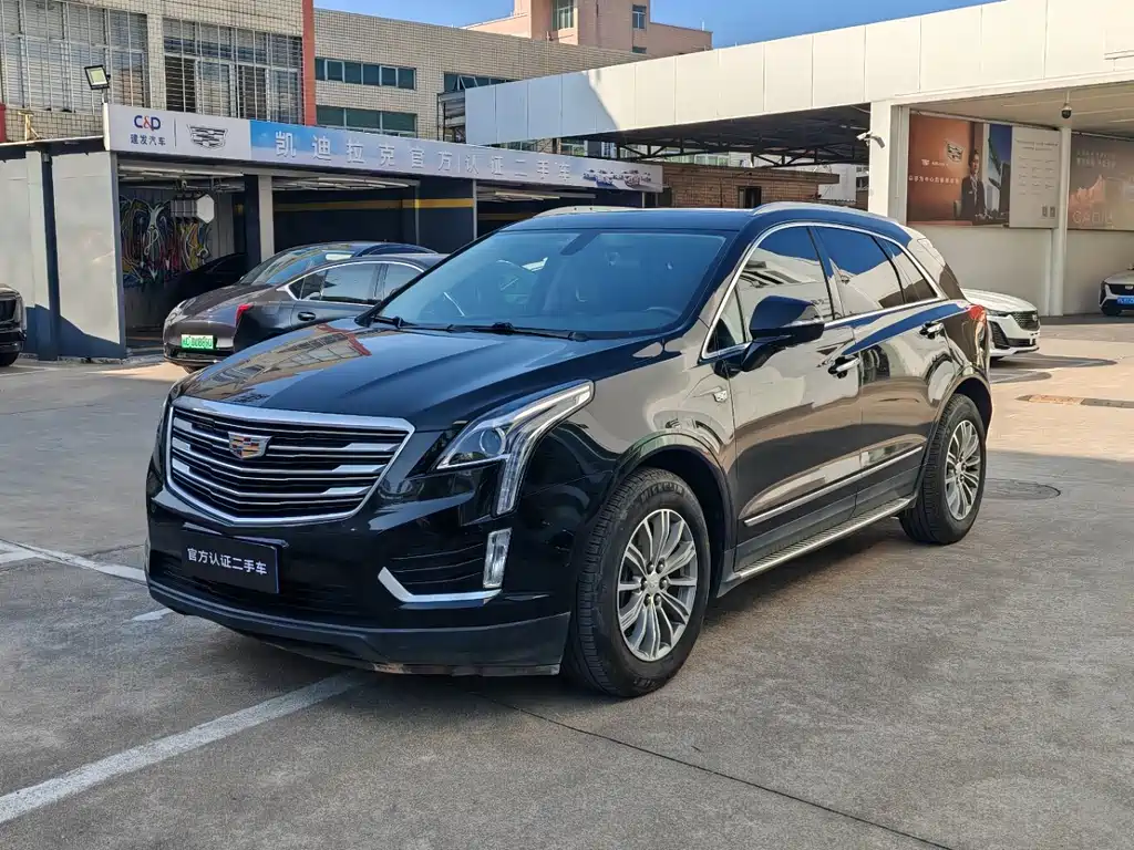 CADILLAC XT5