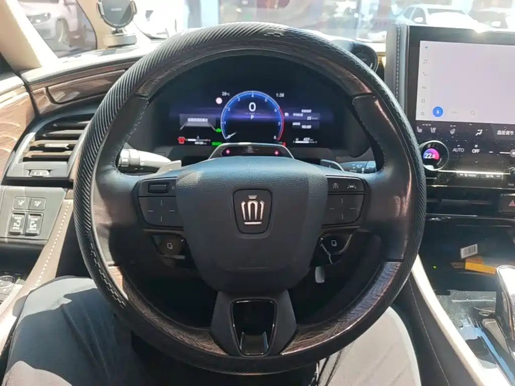 Toyota Vellfire — миниатюра 11