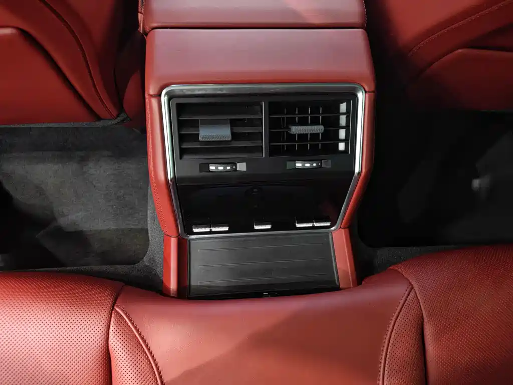 Porsche Panamera — миниатюра 13