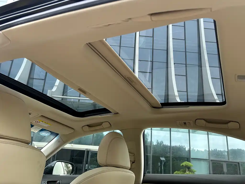 Lexus ES — миниатюра 15