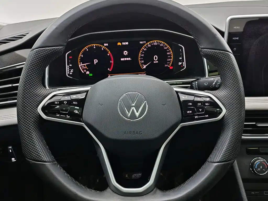 Volkswagen Tiguan L — миниатюра 8