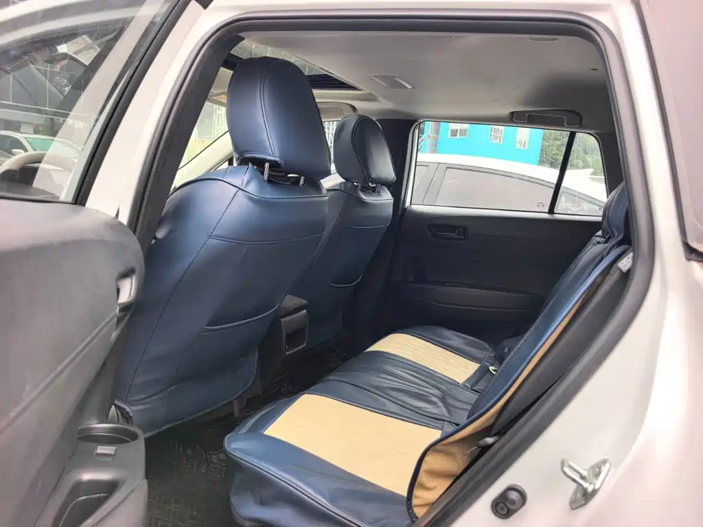 Toyota Frontlander — миниатюра 9