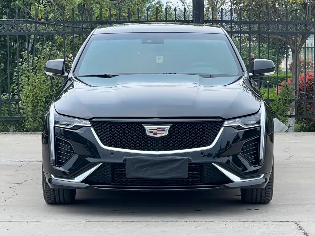 Купить Cadillac CT4