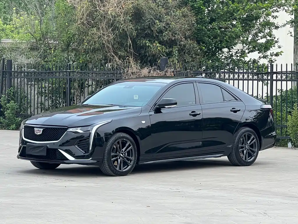 Cadillac CT4 2024