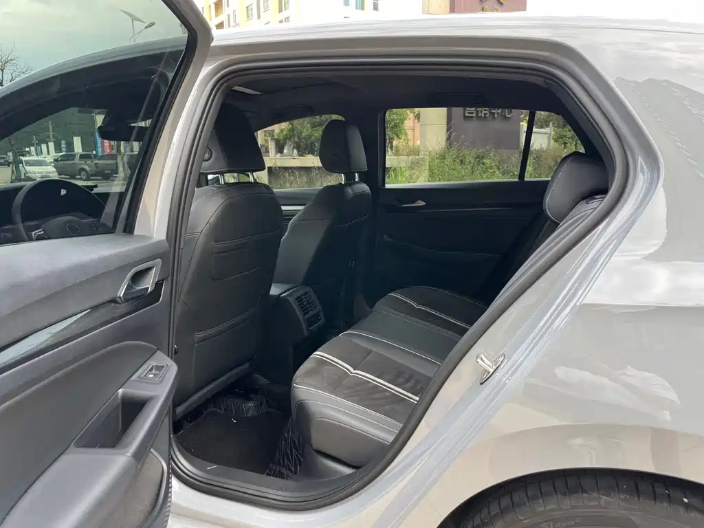 Volkswagen Golf — миниатюра 5