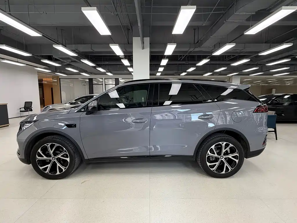 BYD Tang New Energy — миниатюра 7